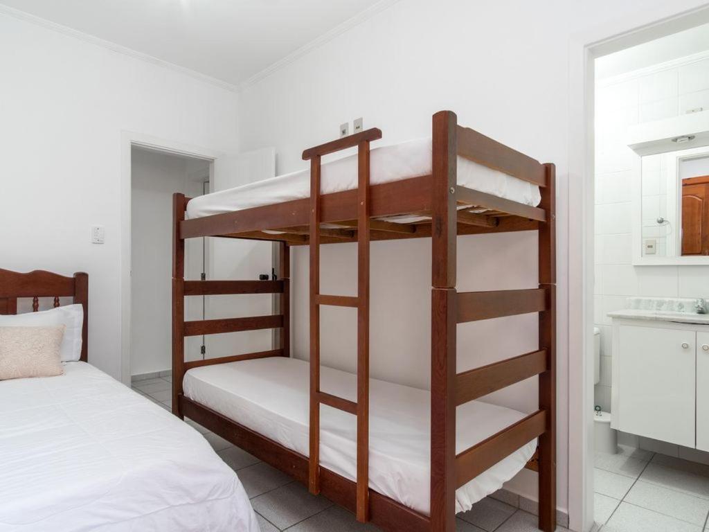 Apartamento Espacoso Com Ar Condicionado E Wi-Fi, A 100 Metros Da Praia - Edificio Estoril 乌巴图巴 外观 照片